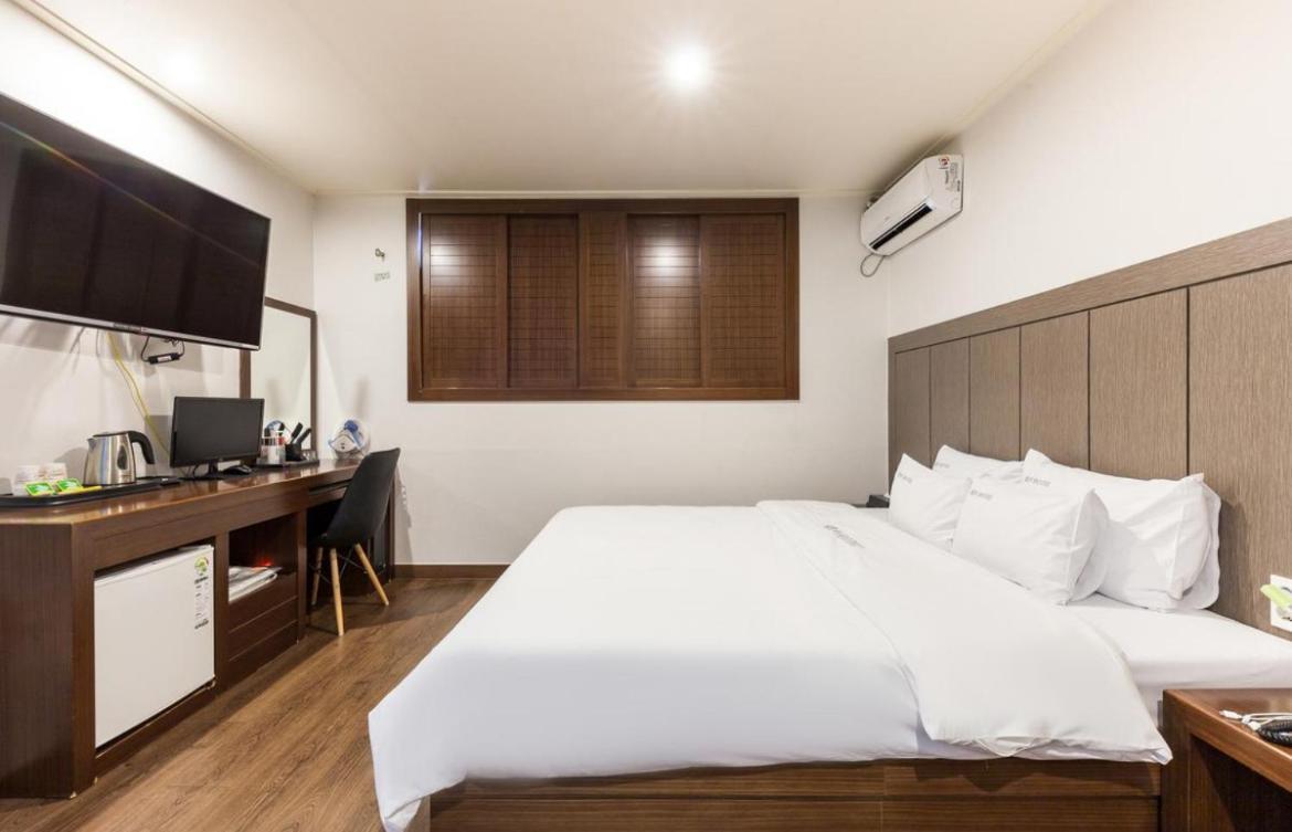Daesan Hotel Seosan Exterior foto