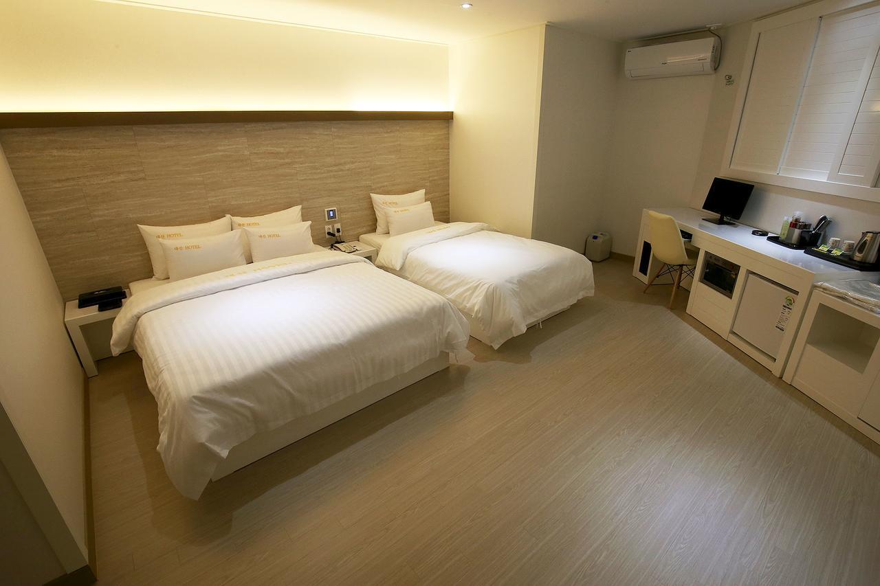Daesan Hotel Seosan Exterior foto