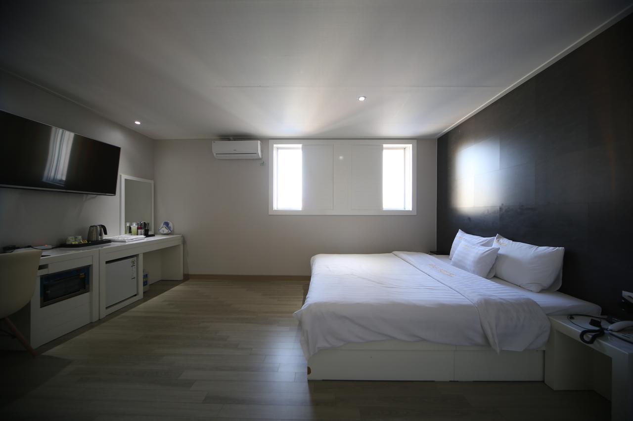 Daesan Hotel Seosan Exterior foto